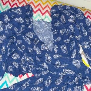 Blouse Feather patterned